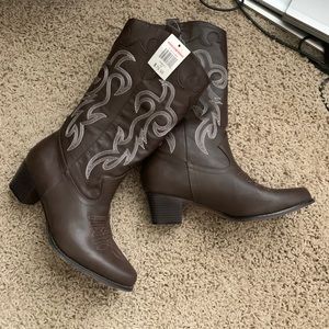Women’s size 10 western boots
